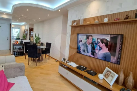 Apartamento à venda com 3 quartos, sendo 1 suíte,  em Vila Gomes Cardim, São Paulo, SP