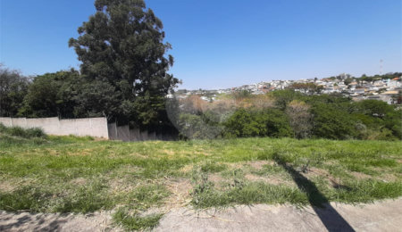 Terreno à venda com 1 suíte em Bosque, Vinhedo, SP