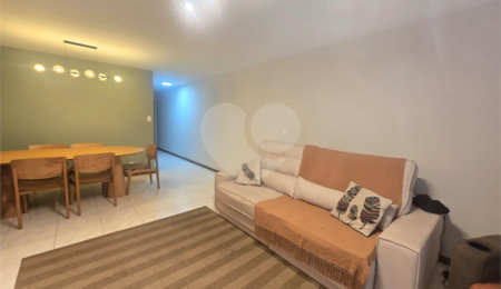 Apartamento à venda com 3 quartos, sendo 1 suíte,  em Copacabana, Rio de Janeiro, RJ