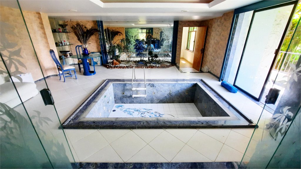 Casa à venda com 11 quartos, sendo 6 suítes, em Taquara, Rio de Janeiro, RJ