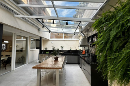 Casa à venda com 4 quartos, sendo 3 suítes, no condomínio Tao, São Paulo - SP
