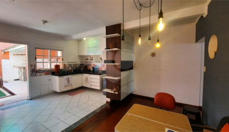 Casa de Vila à venda com 4 quartos, sendo 2 suítes,  em Granja Julieta, São Paulo, SP
