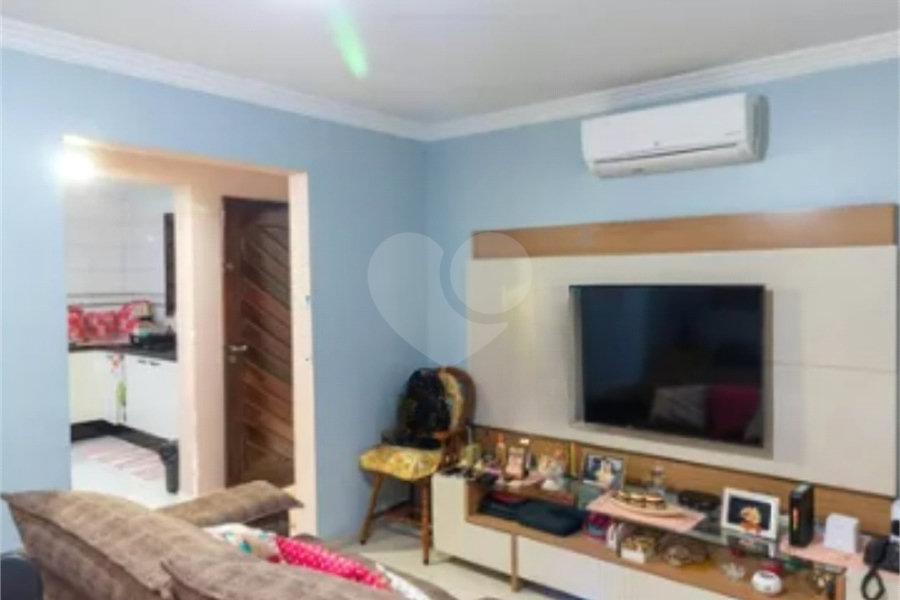Sobrado à venda com 3 quartos, sendo 1 suíte,  em Penha, São Paulo, SP