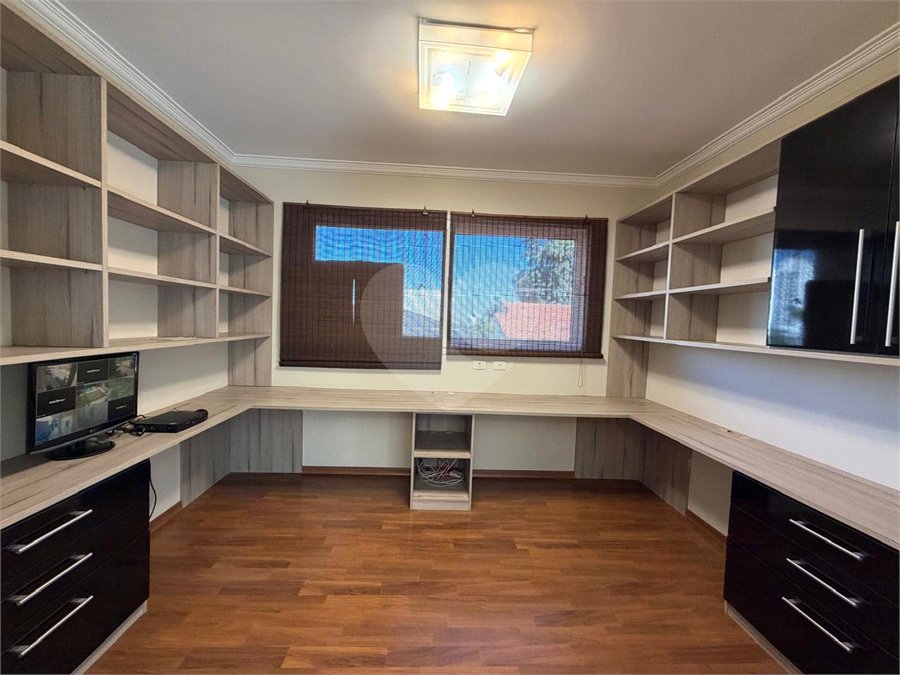 Casa à venda ou para alugar com 4 quartos, sendo 3 suítes, em Alto da Boa Vista, São Paulo, SP