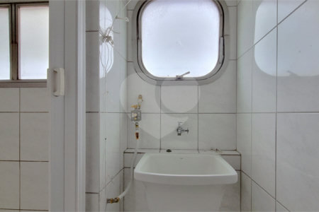 Apartamento à venda com 1 suíte em Vila Alexandria, São Paulo, SP