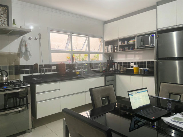 Sobrado à venda com 3 quartos, sendo 1 suíte,  em Horto Florestal, São Paulo, SP