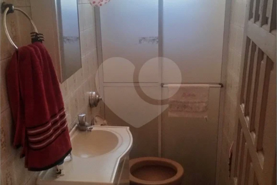 Sobrado à venda com 3 quartos, sendo 1 suíte, em Tremembé, São Paulo, SP