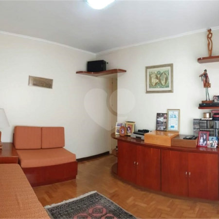 Sobrado à venda com 4 quartos, sendo 1 suíte,  em Sumaré, São Paulo, SP