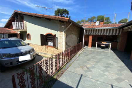 Casa à venda com 3 quartos, sendo 1 suíte,  em Parque Santa Rosa, Suzano, SP