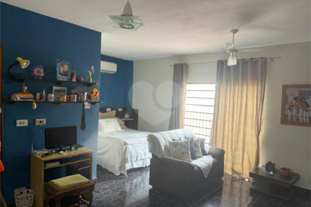 Casa à venda com 3 quartos, sendo 1 suíte, em Vila Romão, Salto, SP