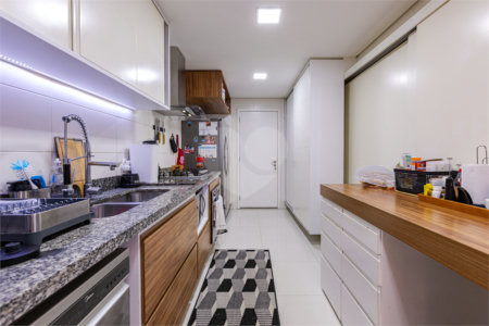 Apartamento à venda com 3 suítes em Jardim Fonte do Morumbi, São Paulo, SP
