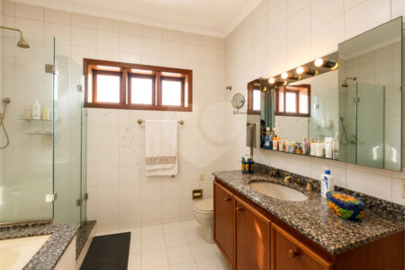 Casa à venda ou para alugar com 4 quartos, sendo 3 suítes, no Centro, Itapetininga, SP