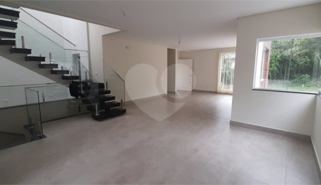 Casa à venda com 3 suítes em Tucuruvi, São Paulo, SP