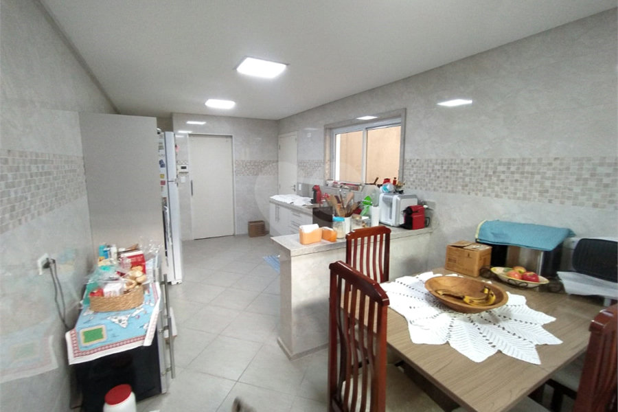 Sobrado à venda ou para alugar com 3 suítes em Santana, São Paulo, SP