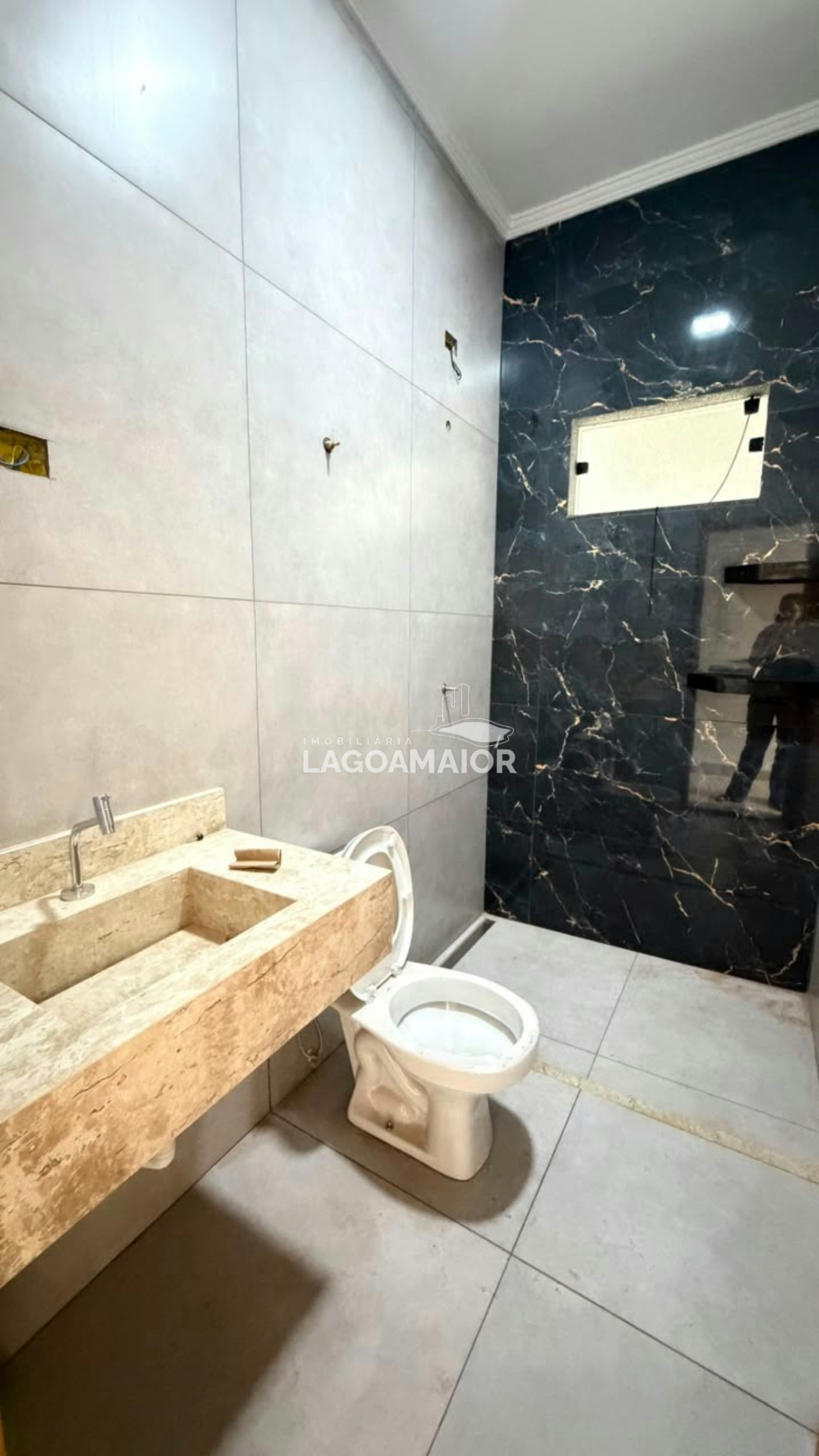 Casa à venda com 2 quartos, sendo 1 suíte,  em Nova Tres Lagoas, Três Lagoas, MS