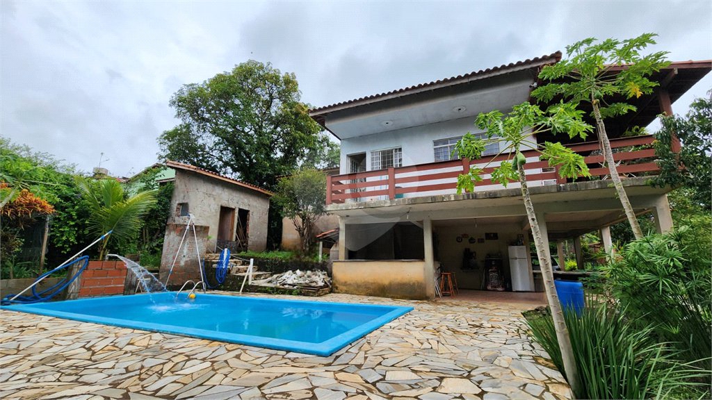 Chácara à venda com 3 quartos, sendo 1 suíte, em Jardim Buru, Salto, SP