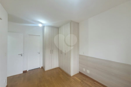 Apartamento à venda ou para alugar com 2 quartos, sendo 1 suíte, em Parque Industrial Tomas Edson, São Paulo, SP