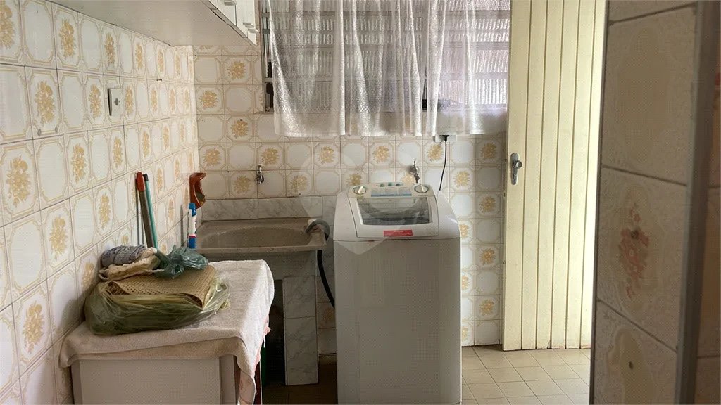 Casa Térrea à venda com 5 quartos em Parque Vitória, São Paulo, SP