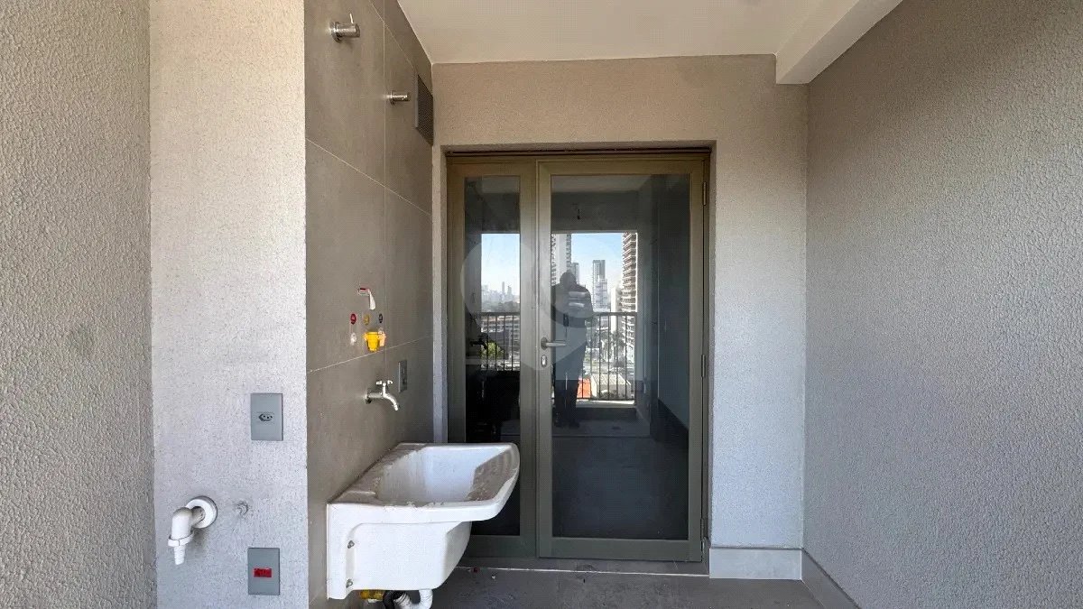 Apartamento para venda em Campo Belo com 3 quartos, sendo 3 suítes, 136m²
