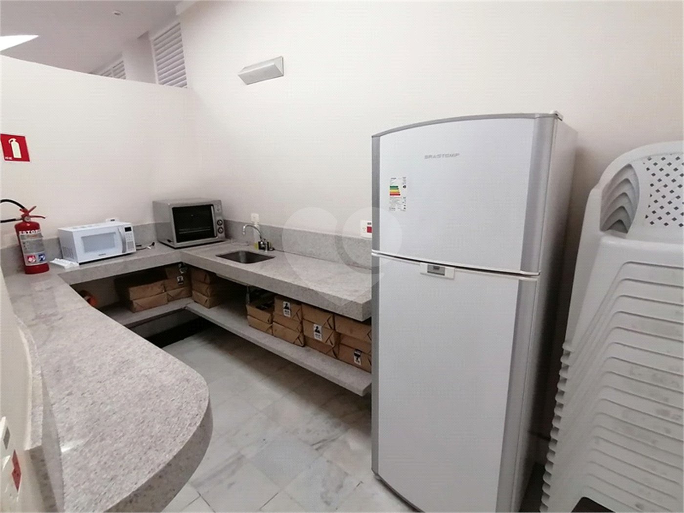 APARTAMENTO COBERTURA Á VENDA COM 200m2 ÍCONE NA BELA VISTA