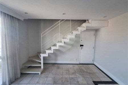 Apartamento para locação com 2 dormitórios, sendo 1 suíte com 02 vagas, totalmente climatizado nos 3 ambientes