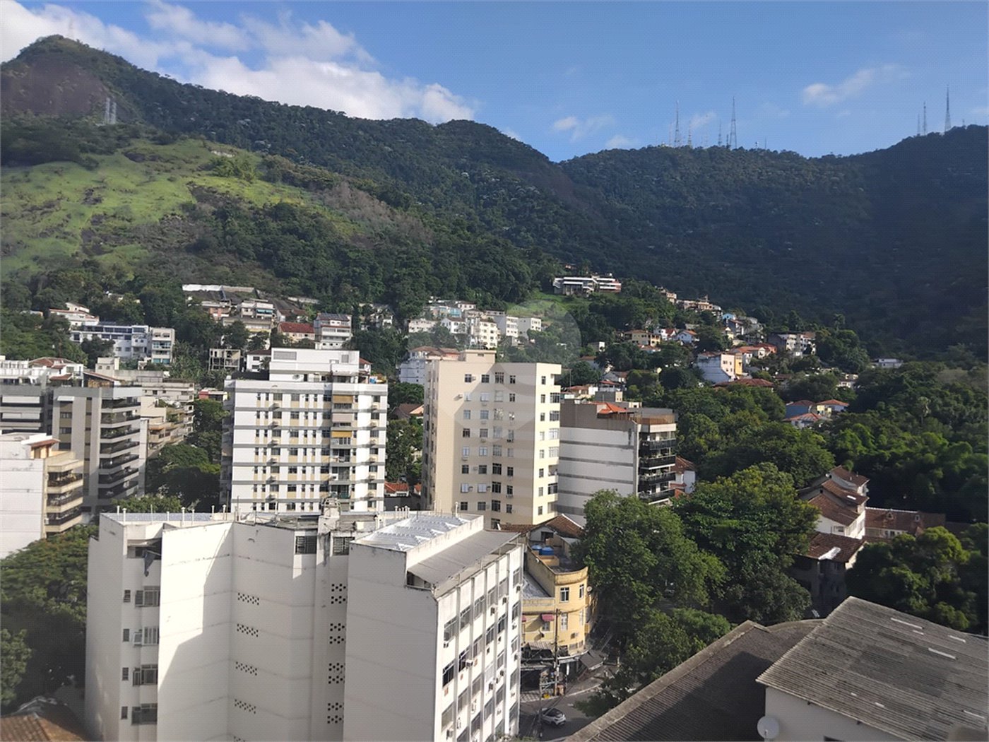Apartamento à venda com 4 quartos, sendo 2 suítes, em Tijuca, Rio de Janeiro, RJ