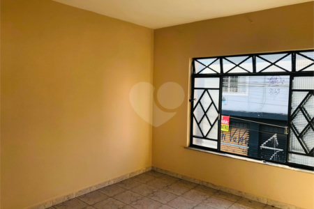 Casa à venda com 3 quartos, sendo 1 suíte,  no Centro, Mogi das Cruzes, SP