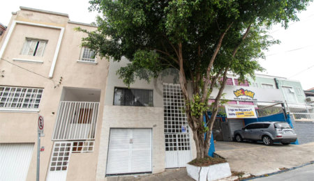 Casa à venda com 3 quartos, sendo 1 suíte,  em Vila Mariana, São Paulo, SP