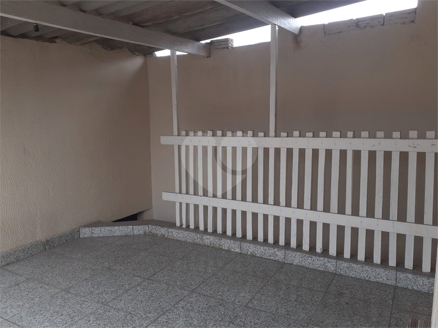 Sobrado à venda com 6 quartos, sendo 1 suíte,  em Jardim Las Vegas, Guarulhos, SP