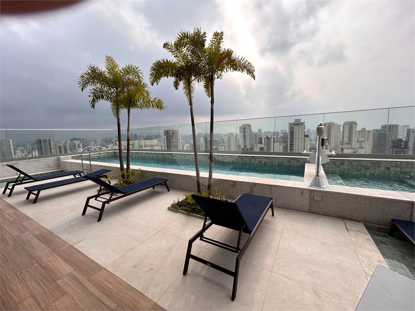 Apartamento à venda com 2 suítes em Campo Belo, São Paulo, SP