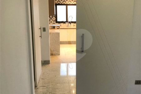Apartamento à venda com 4 suítes em Vila Suzana, São Paulo, SP
