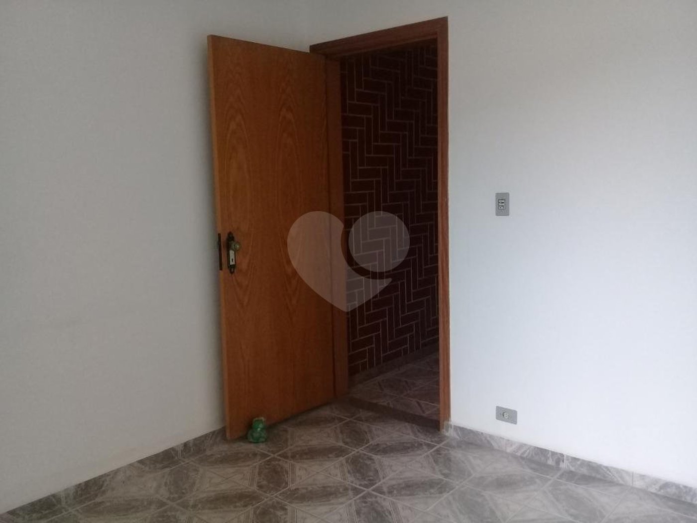 Sobrado à venda com 3 quartos, sendo 1 suíte,  em Horto, São Paulo, SP