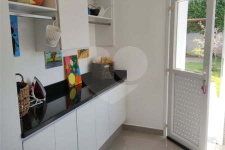 Casa à venda com 3 suítes no condomínio Reserva dos Vinhedos, Louveira - SP