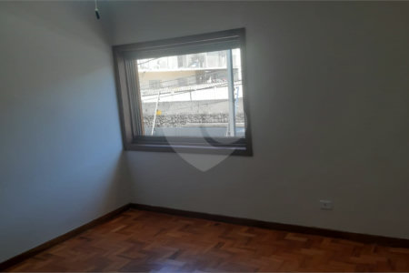 Casa à venda com 3 quartos, sendo 1 suíte,  em Brooklin Paulista, São Paulo, SP