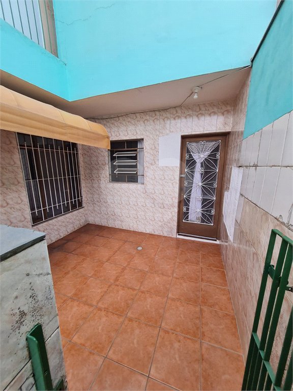 Casa à venda com 6 quartos em Vila dos Remédios, São Paulo, SP