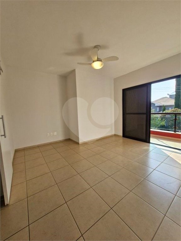Casa à venda ou para alugar com 3 quartos, sendo 1 suíte, no condomínio Recanto dos Paturis, Vinhedo - SP