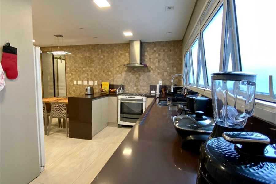 Apartamento à venda com 3 suítes em Morumbi, São Paulo, SP