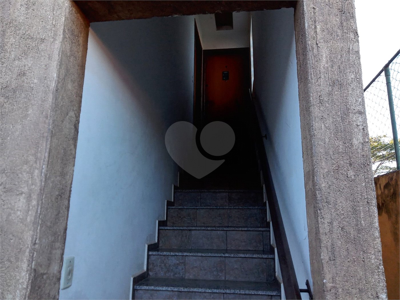 Casa à venda com 21 quartos, sendo 7 suítes, no condomínio De Apartamentos Residenciais- Jardim Morumbi, Atibaia - SP