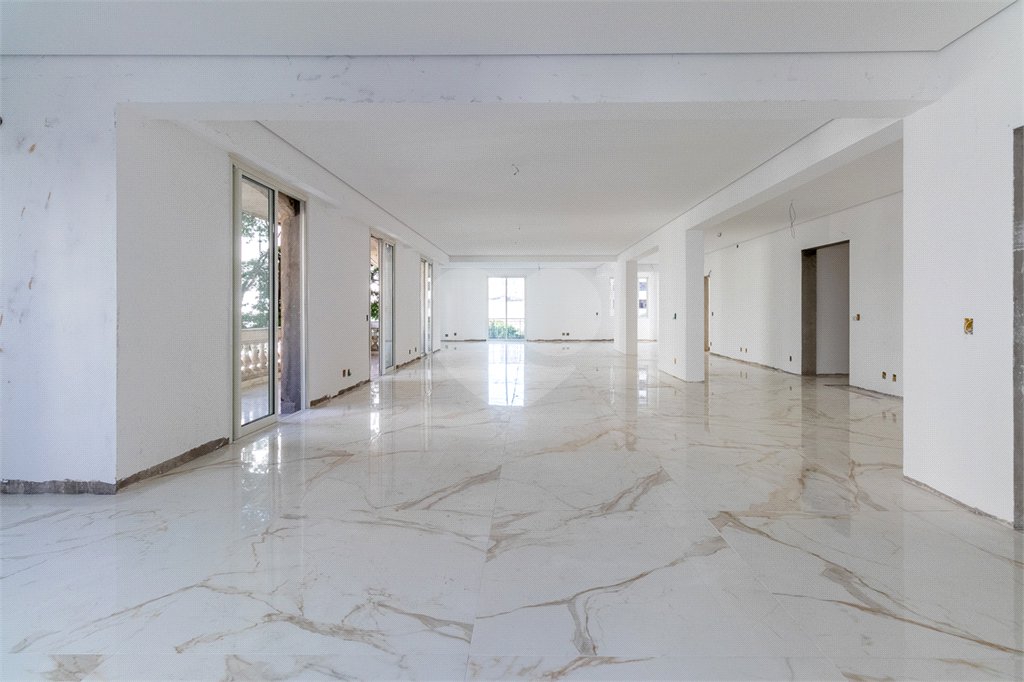 Apartamento à venda com 7 suítes em Santa Cecília, São Paulo, SP