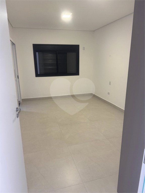 Casa à venda com 4 suítes no condomínio Figueira Garden, Atibaia - SP
