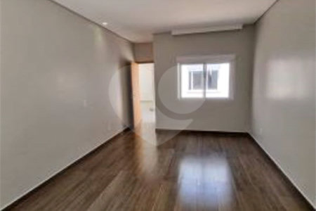 Casa à venda com 5 quartos, sendo 2 suítes,  em Vila Gonçalves, São Bernardo do Campo, SP