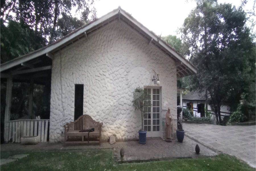 Casa Térrea à venda com 3 quartos, sendo 1 suíte, em Serra da Cantareira, Mairiporã, SP