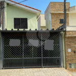 Sobrado à venda com 4 quartos, sendo 1 suíte, em Campo Grande, São Paulo, SP