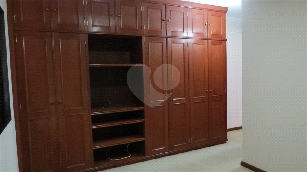 Apartamento à venda com 4 quartos, sendo 2 suítes,  em Cambuí, Campinas, SP