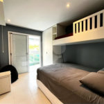 Apartamento à venda com 3 quartos, sendo 1 suíte, em Riviera de São Lourenço, Bertioga, SP