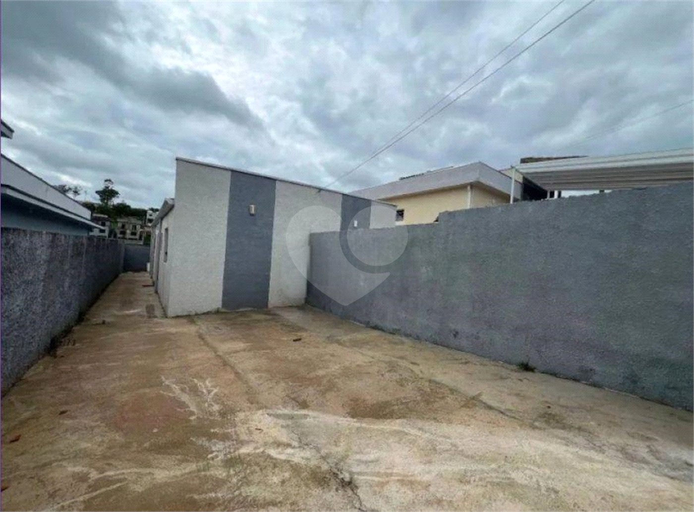 Casa Térrea à venda com 2 quartos em Vila Santa Helena, Atibaia, SP