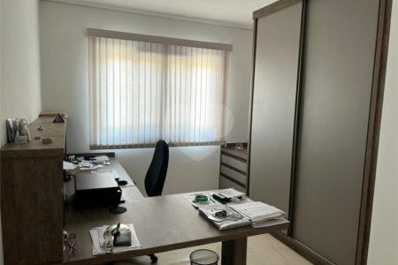Casa à venda com 5 quartos, sendo 4 suítes, no condomínio Terras de Mont Serrat, Salto - SP