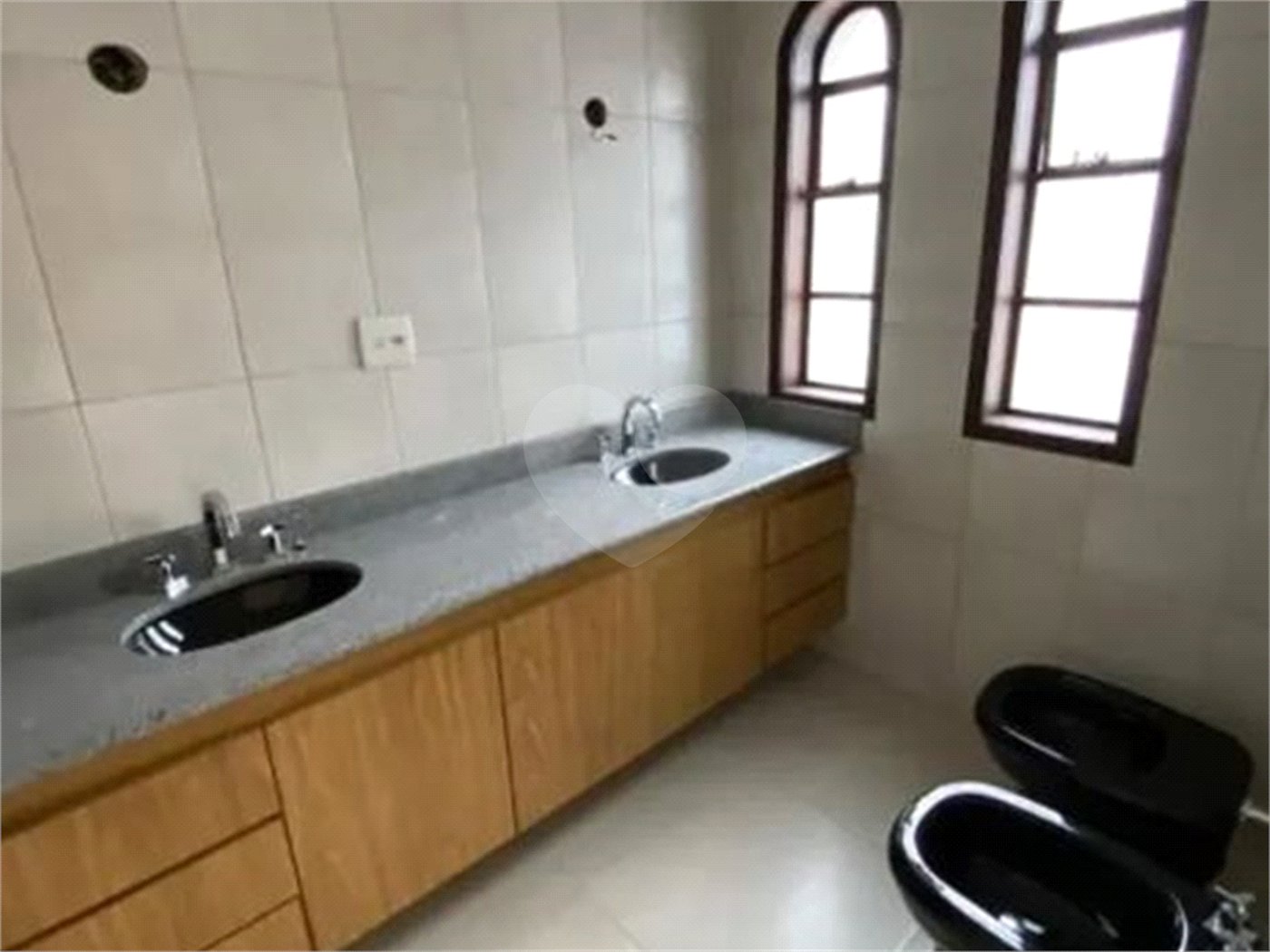 Sobrado à venda ou para alugar com 5 quartos, sendo 3 suítes, em Santana, São Paulo, SP