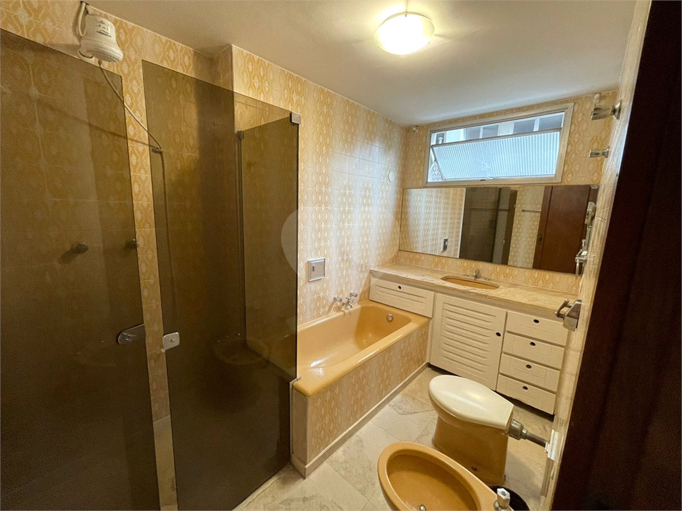 Apartamento à venda com 3 quartos, sendo 1 suíte, em Higienópolis, São Paulo, SP