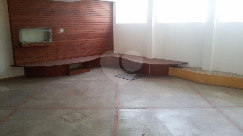 Casa à venda ou para alugar com 4 suítes no condomínio Chácara Francesa, São Paulo - SP